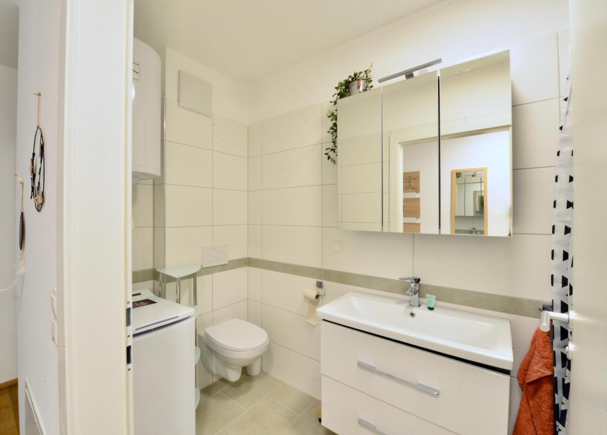 New With Parking And Metro In Front Of The House Apartment Vienna Exterior photo